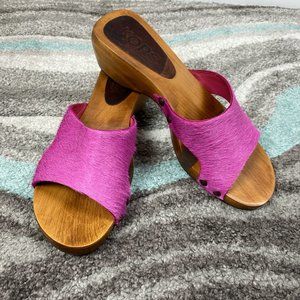 MICHAEL KORS Pink Textured Wooden Clog Sandals